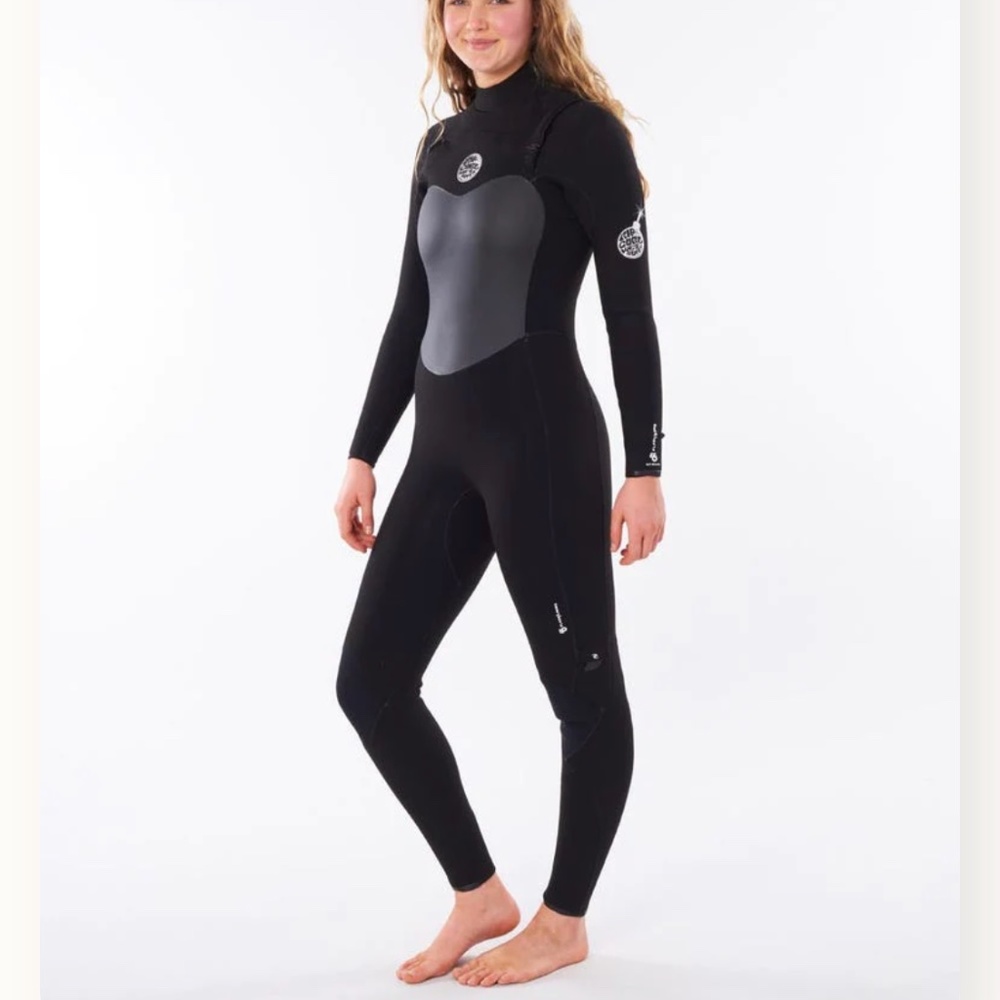 RIP CURL WETSUIT 4/3 size 4